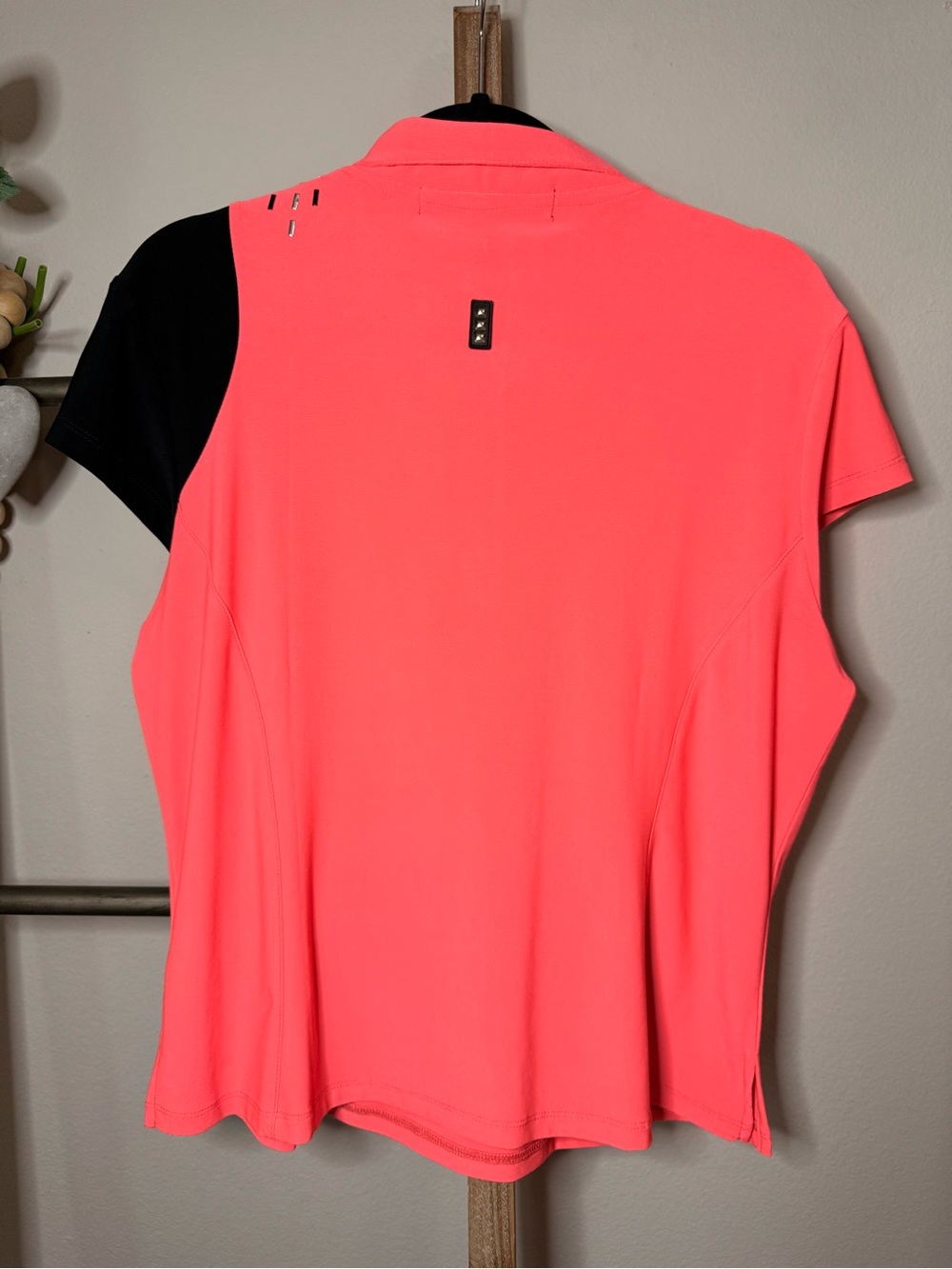Jamie Sadock Women's Coral and Black Short Sleeve Golf Polo Size XL - Picture 5 of 8